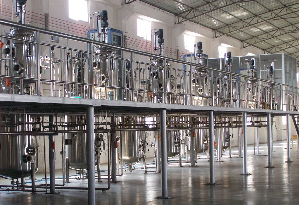 LG-PJ系列 全自動(dòng)多聯(lián)不銹鋼發(fā)酵罐&mdash;大型發(fā)酵車(chē)間